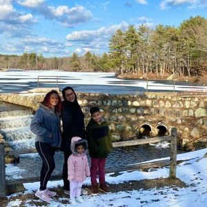 Meet your Posher, Monica